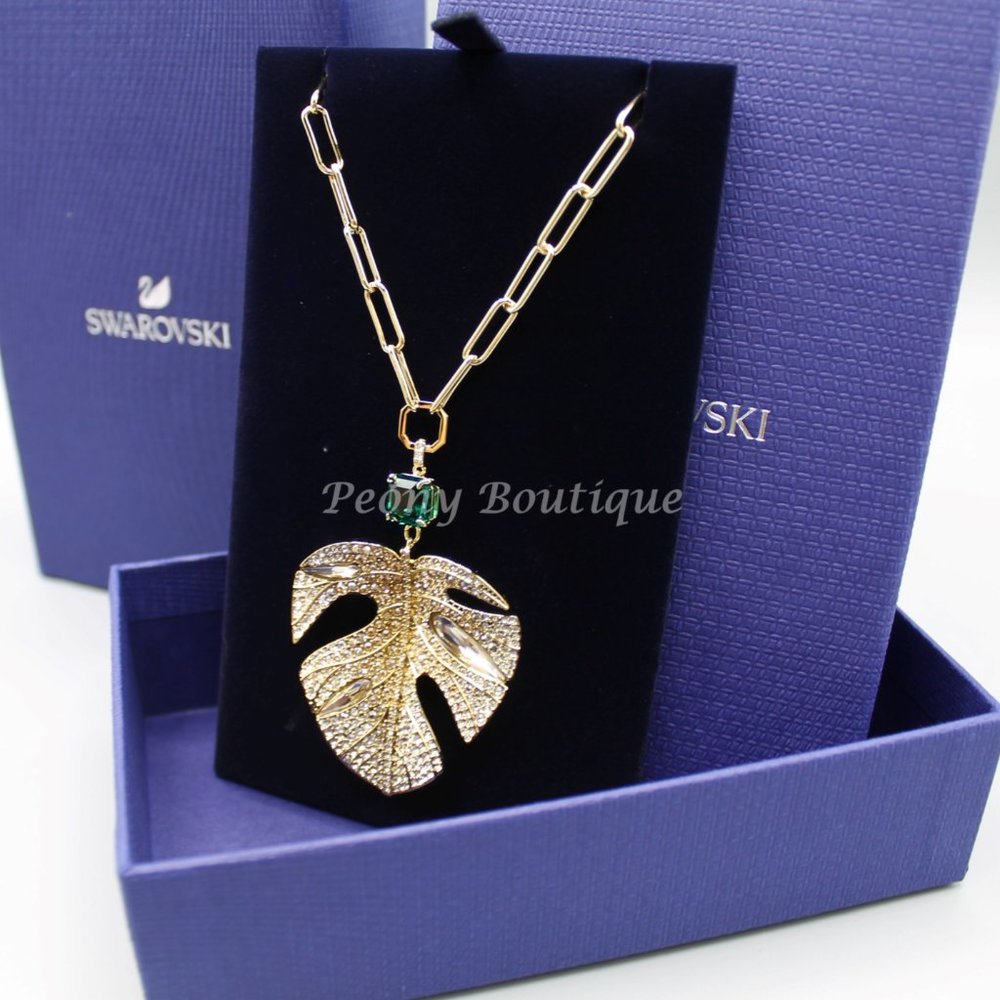 Swarovski 5512695 Tropical Leaf jewelry necklace - Picture 4 of 9